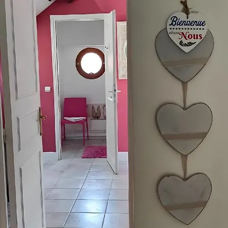Bed & Breakfast Les De Martine Et Guy -